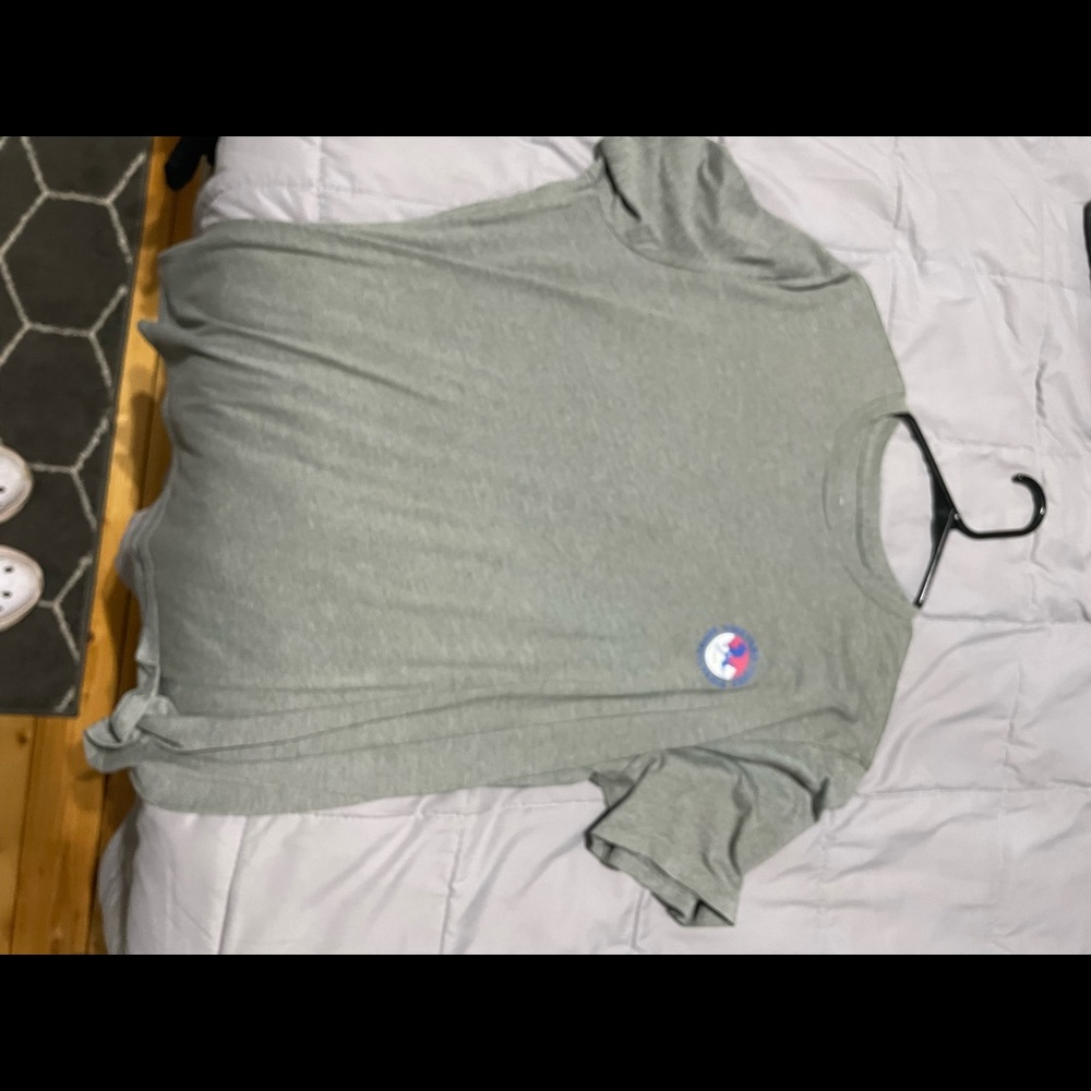 Mens Vineyard Vines TShirt - XL - worn a handful of times